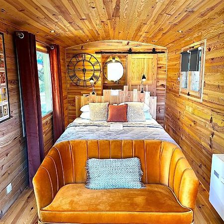 La Magnanerie Dhotes , Les Roulottes Insolites Sauve Екстер'єр фото